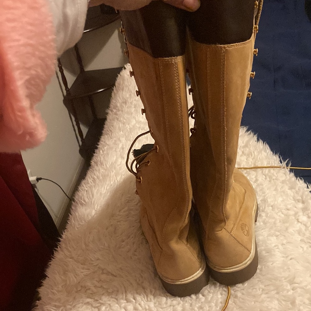 Boots - Picture 5 of 6
